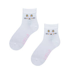 Białe cienkie skarpetki z królikiem