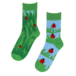 Wzorowane skarpetki w biedronki